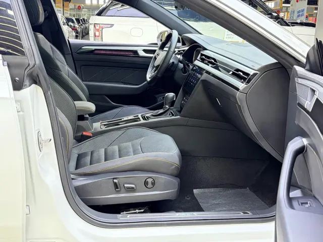 Volkswagen CC — Фото автомобиля 12