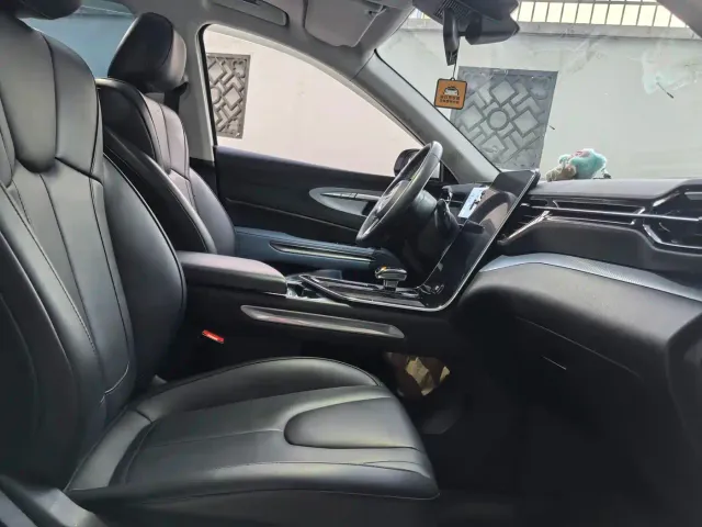Bestune T90 — Фото автомобиля 6