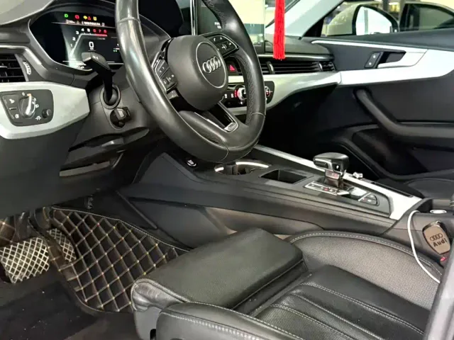 Audi A4L — Фото автомобиля 7