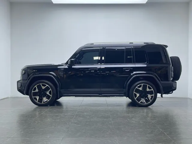 iCAR V27 — Фото автомобиля 8