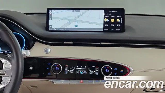 Genesis GV70 — Фото автомобиля 14