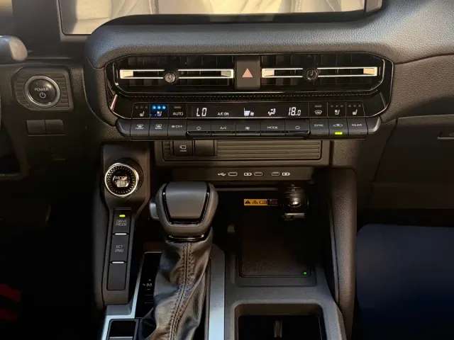 Toyota Prado — Фото автомобиля 13