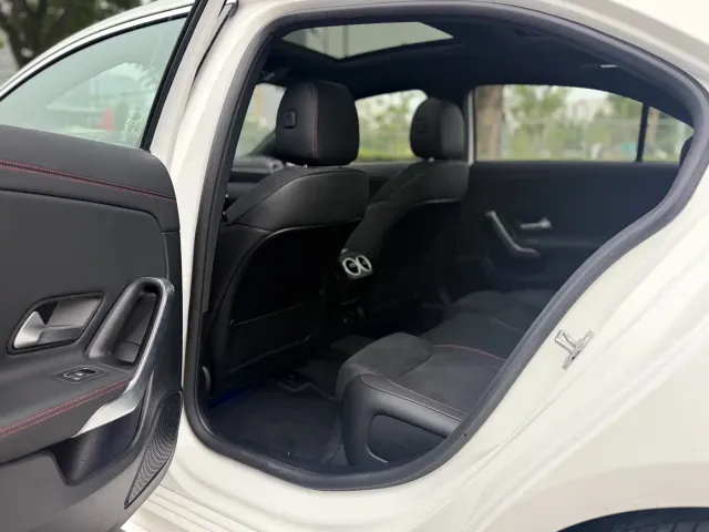 Mercedes-Benz A-Class — Фото автомобиля 7