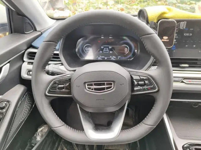 Geely Emgrand — Фото автомобиля 2