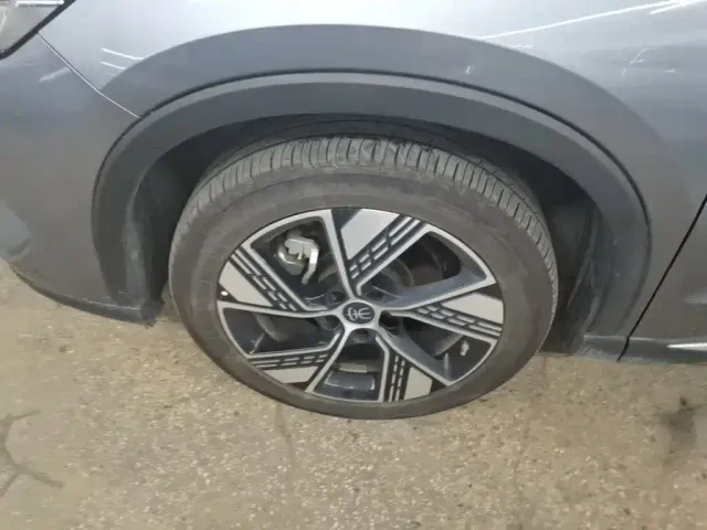 BYD Song Pro — Фото автомобиля 22