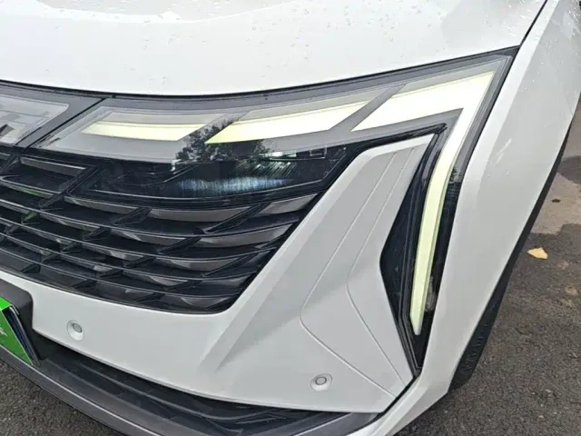 Geely Boyue L — Фото автомобиля 23