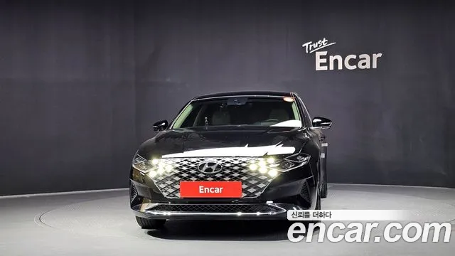 Hyundai Grandeur — Фото автомобиля 2