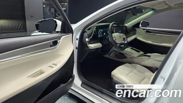 Hyundai Grandeur Новый Grandeur IG — Фото автомобиля 10