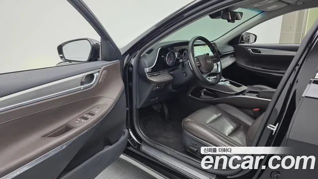 Hyundai Grandeur New — Фото автомобиля 10