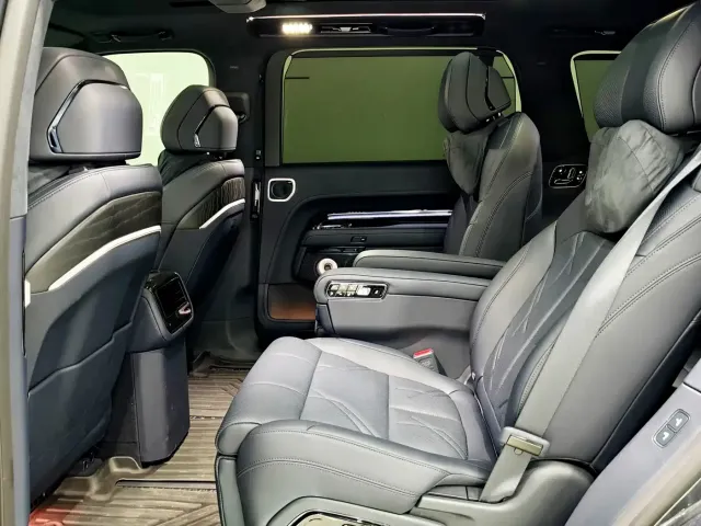 ZEEKR Zeekr 9X 2025 Standard Edition — Фото автомобиля 10
