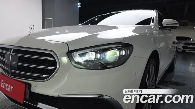 Mercedes-Benz E-Class E-класс W213 E350 4MATIC Exclusive — Фото автомобиля 19
