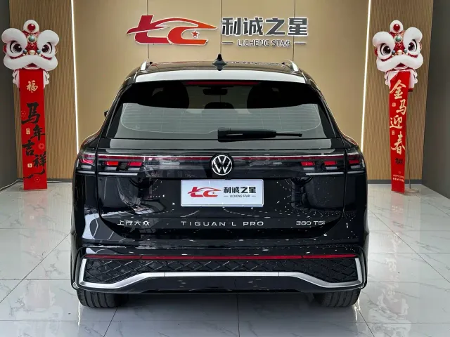 Volkswagen Tiguan L — Фото автомобиля 5