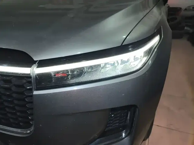 Li Auto ONE — Фото автомобиля 23