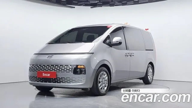 Фотография автомобиля — Hyundai Staria