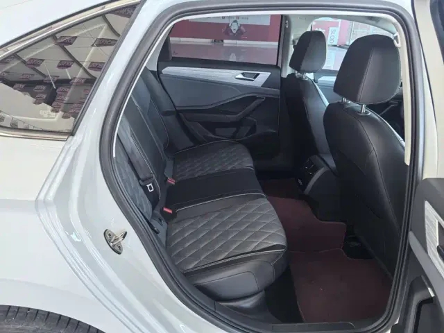 Volkswagen Sagitar — Фото автомобиля 16