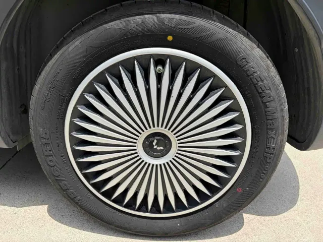 Wuling Bingo — Фото автомобиля 9