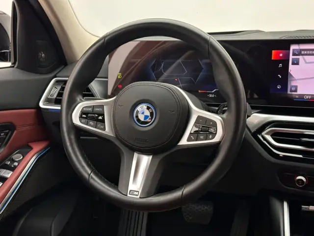 BMW i3 — Фото автомобиля 12