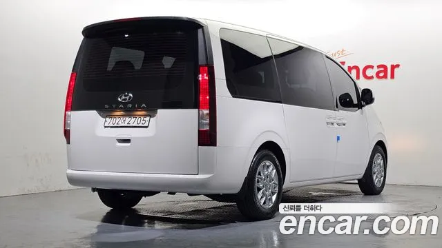 Hyundai Staria Staria Tourer 11 мест — Фото автомобиля 2