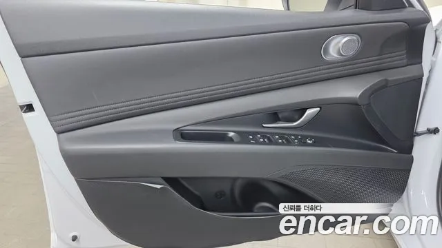 Hyundai AVANTE Новый Avante (CN7) — Фото автомобиля 24