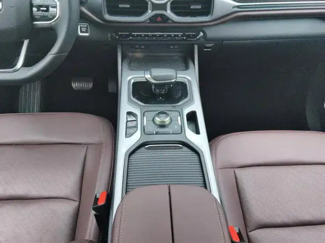 Geely Haoyue — Фото автомобиля 16