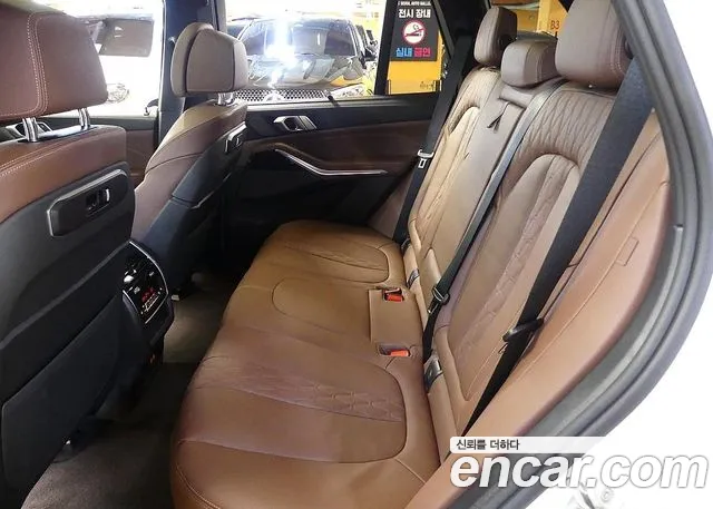 BMW X5 xDrive 40i M Sport — Фото автомобиля 17