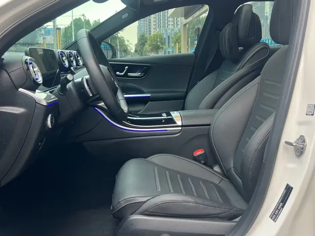 Mercedes-Benz C-Class — Фото автомобиля 8