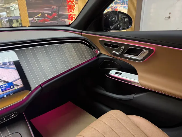 Mercedes-Benz E-Class — Фото автомобиля 17