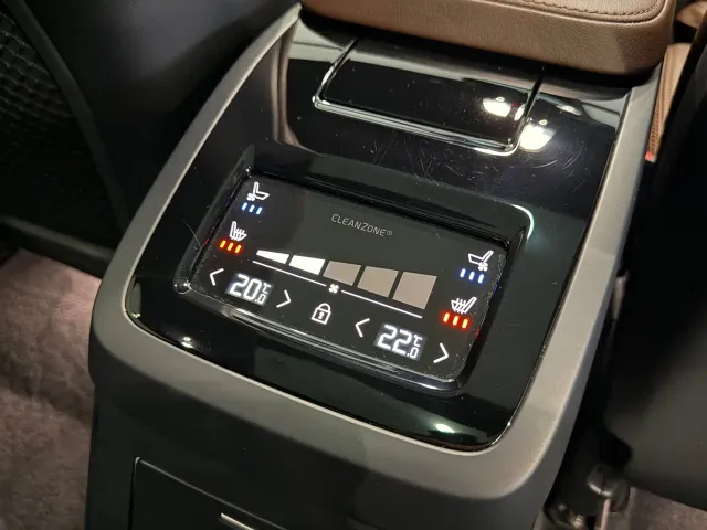 Volvo S90 — Фото автомобиля 11