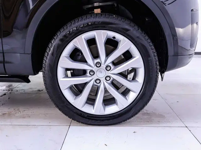 Land Rover Discovery — Фото автомобиля 6