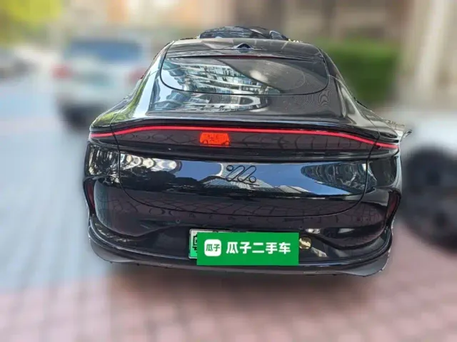 IM Motors L6 — Фото автомобиля 5