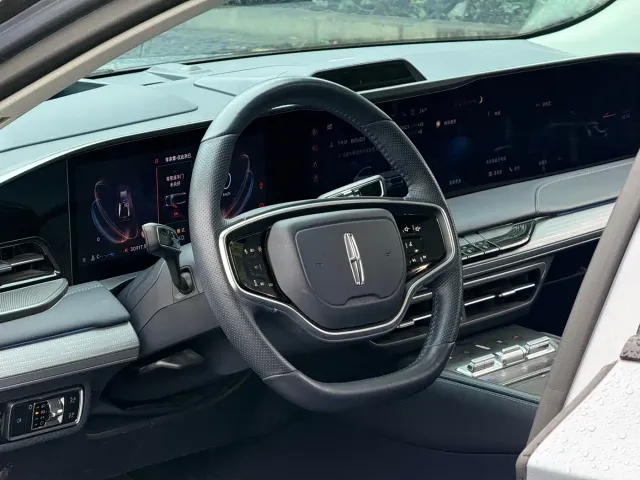 Lincoln Z — Фото автомобиля 18