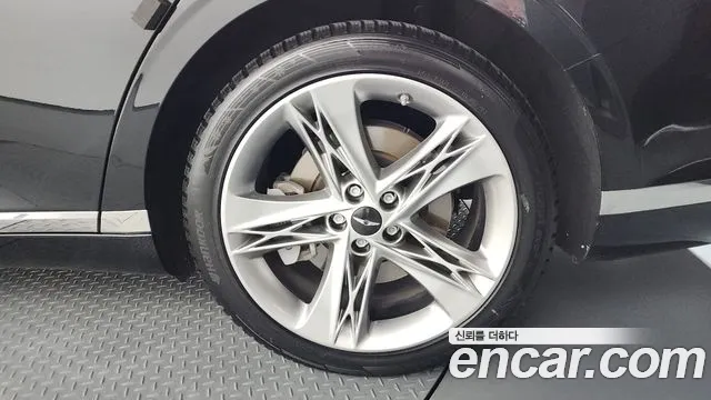 Genesis G90 Бензин 3.5 турбо AWD — Фото автомобиля 16