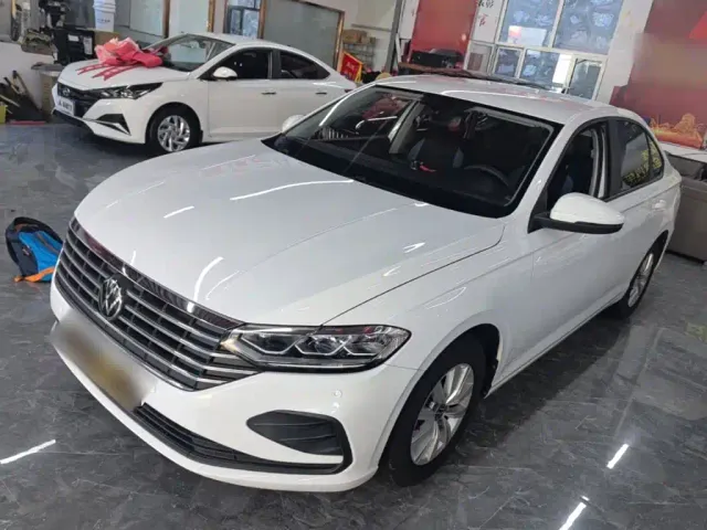 Фотография автомобиля — Volkswagen Lavida