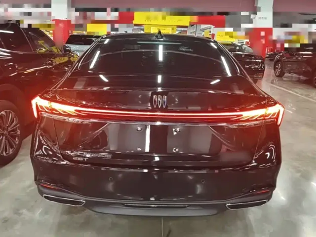 Buick LaCrosse — Фото автомобиля 5
