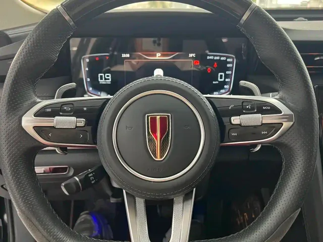 Hongqi H5 — Фото автомобиля 11