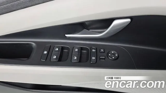 Hyundai AVANTE Inspiration — Фото автомобиля 13