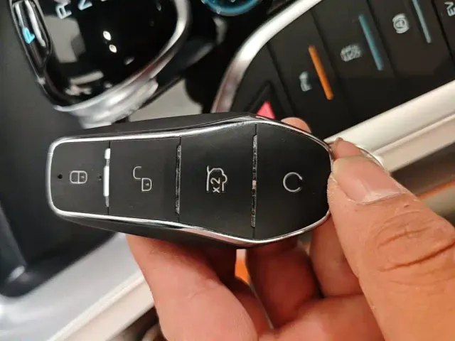 BYD Song Pro — Фото автомобиля 8