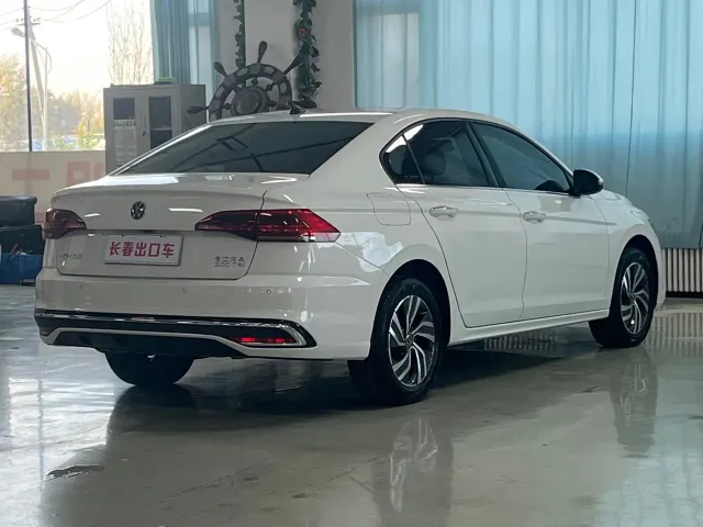 Volkswagen Bora — Фото автомобиля 6