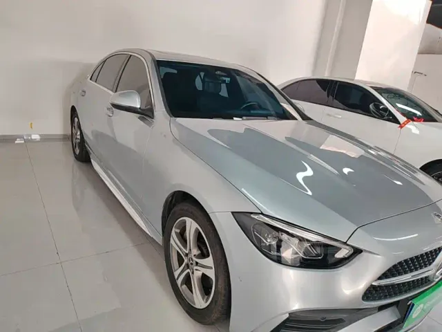 Mercedes-Benz C-Class — Фото автомобиля 3