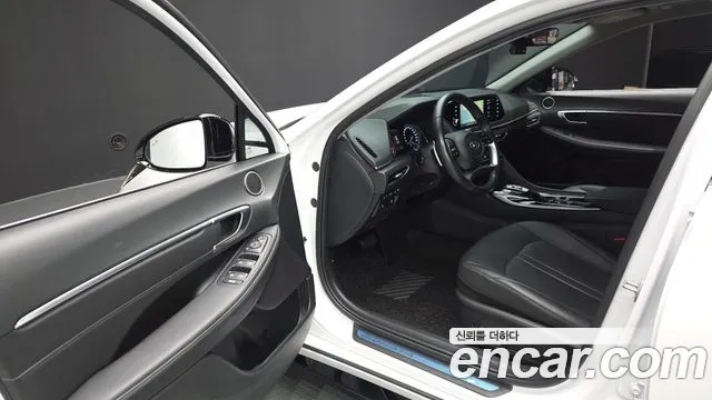 Hyundai Sonata — Фото автомобиля 15