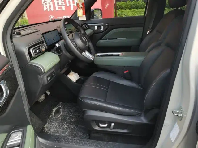 Baojun Yep Plus — Фото автомобиля 9