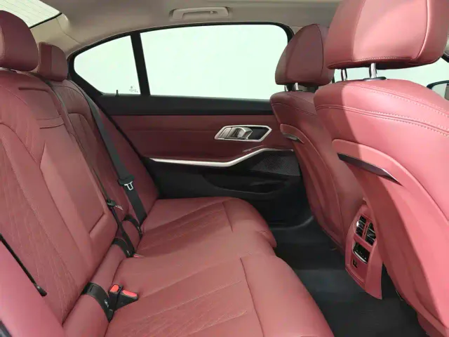 BMW 3 Series — Фото автомобиля 19
