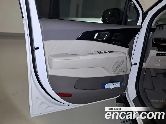 Kia Carnival — Фото автомобиля 7