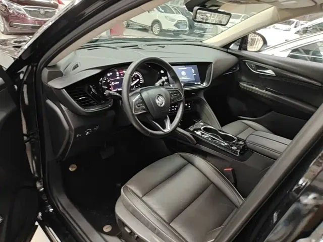 Buick Envision Plus — Фото автомобиля 15
