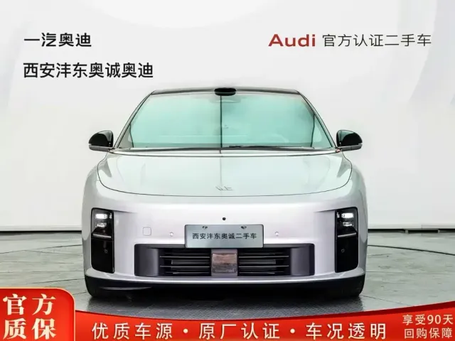 Фотография автомобиля — Li Auto i6