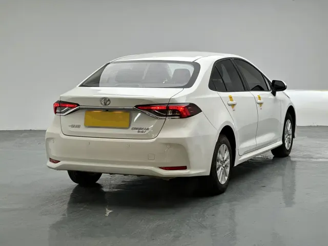 Toyota Corolla — Фото автомобиля 9