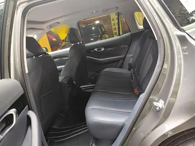 Geely Galaxy E5 — Фото автомобиля 16