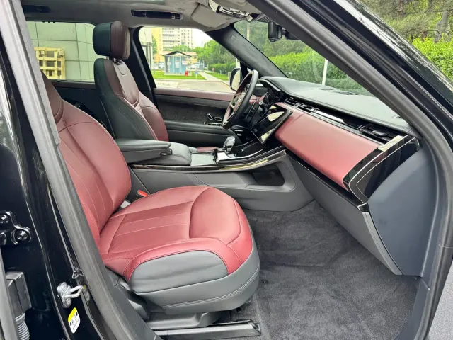 Land Rover Range Rover Sport — Фото автомобиля 21