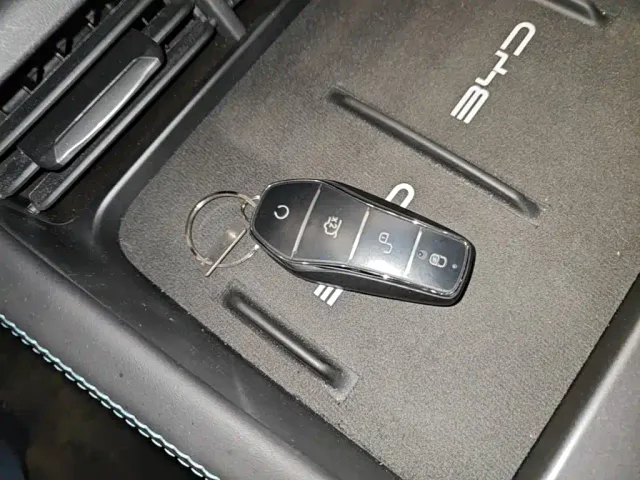 BYD Seal 06 — Фото автомобиля 8