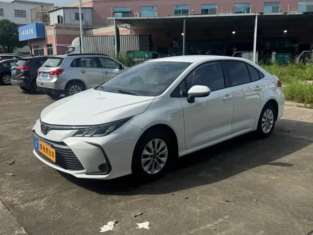 Фотография автомобиля — Toyota Corolla